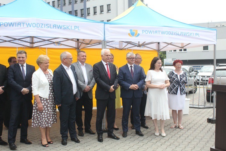 Wiceminister zdrowia pojawił się w wodzisławskim szpitalu, AB